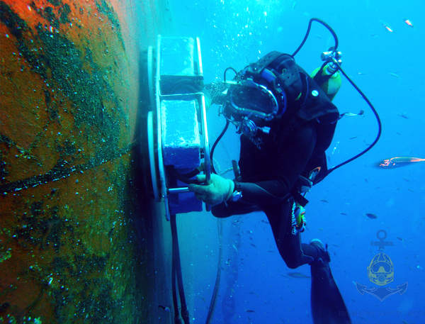 Underwater Hull cleaning and propeller polishing
